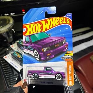 Purple syclone hot wheel